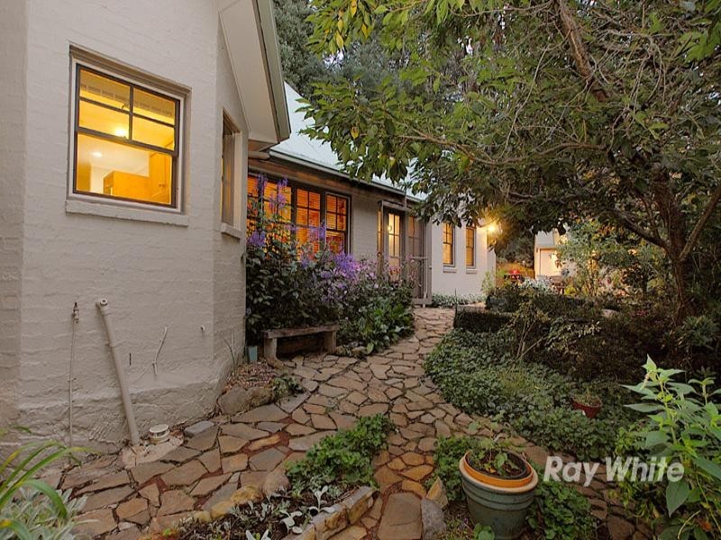 5 Panteg Road, Sassafras VIC 3787
