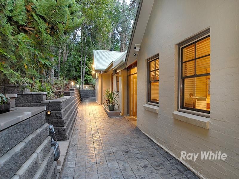 5 Panteg Road, Sassafras VIC 3787