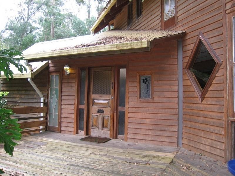 12 Argonne Parade, Selby VIC 3159