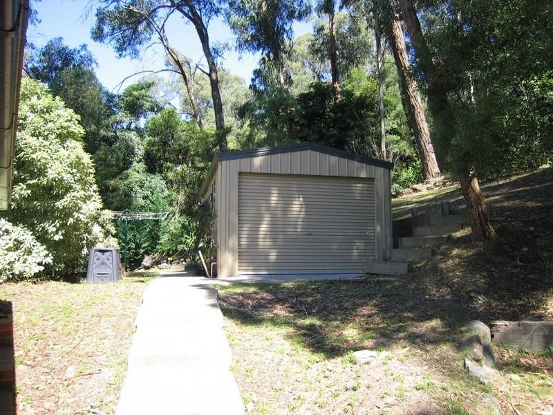 18 Hazelvale Road, Tecoma VIC 3160