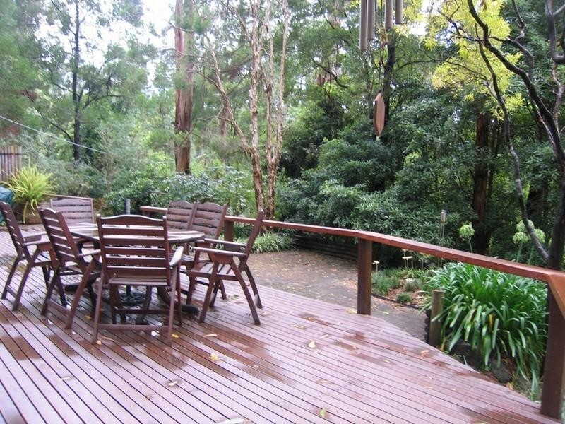 18 Hazelvale Road, Tecoma VIC 3160