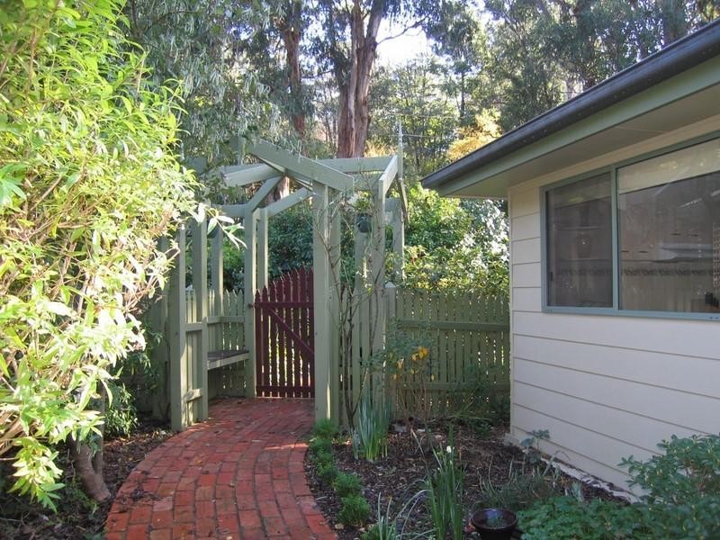 12B Helena Avenue, Kallista VIC 3791