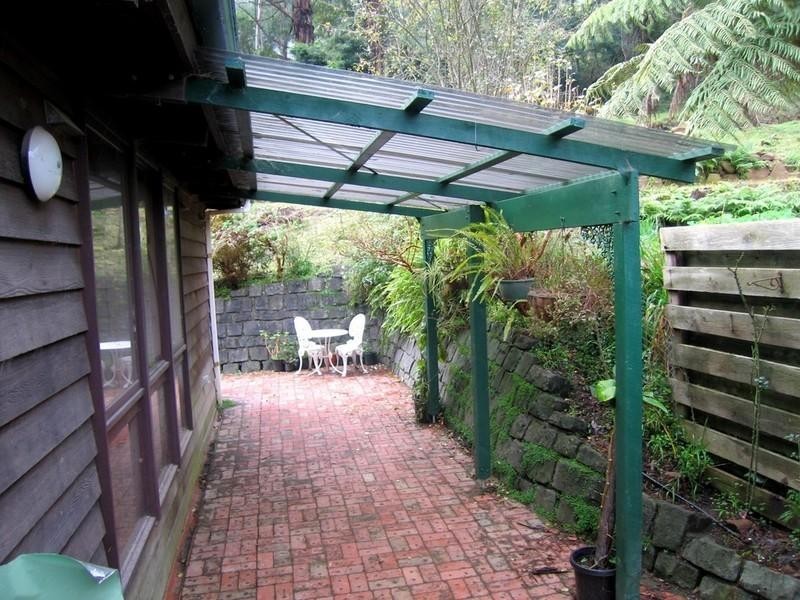 11 Glen-harrow Heights Road, Belgrave VIC 3160