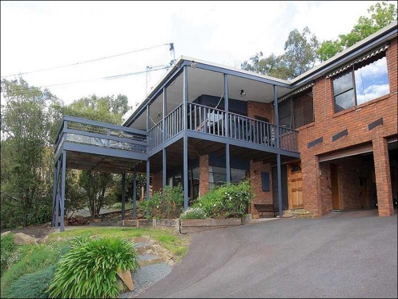 10 Irene Avenue, Upper Ferntree Gully VIC 3156