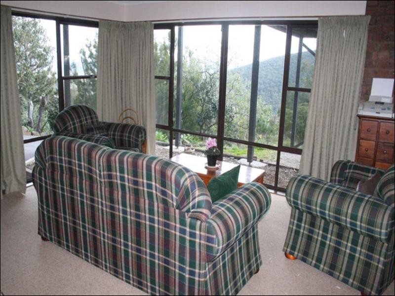 10 Irene Avenue, Upper Ferntree Gully VIC 3156