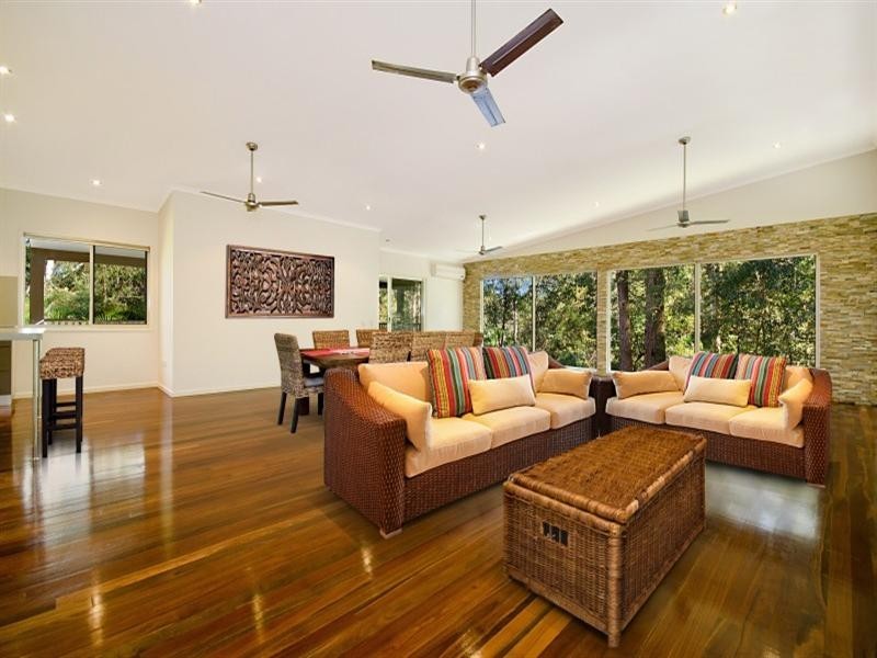6 Lavender Close, Glenview QLD 4553