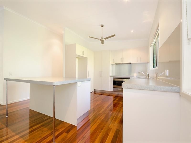 6 Lavender Close, Glenview QLD 4553