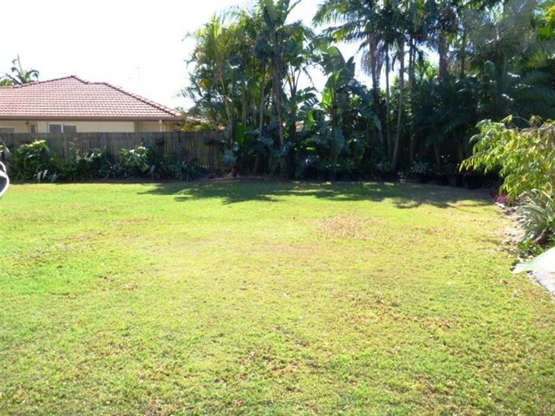 5 Greenway Place, Mountain Creek QLD 4557