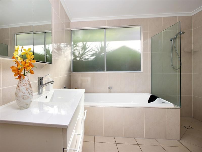 18 Gilbert Street, Buderim QLD 4556