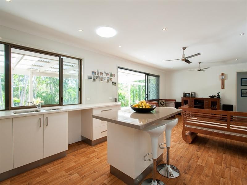 34 Suzen Court, Mooloolah Valley QLD 4553