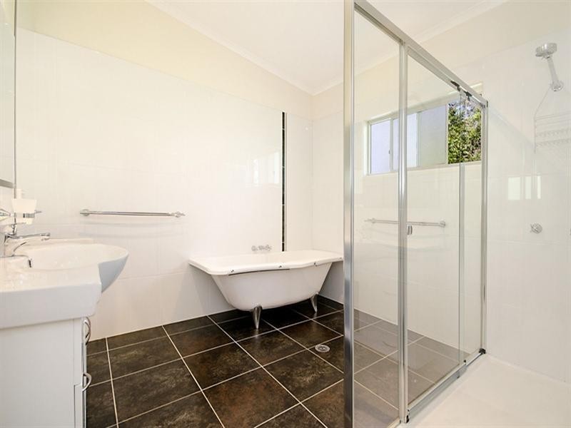 6 Lavender Close, Glenview QLD 4553