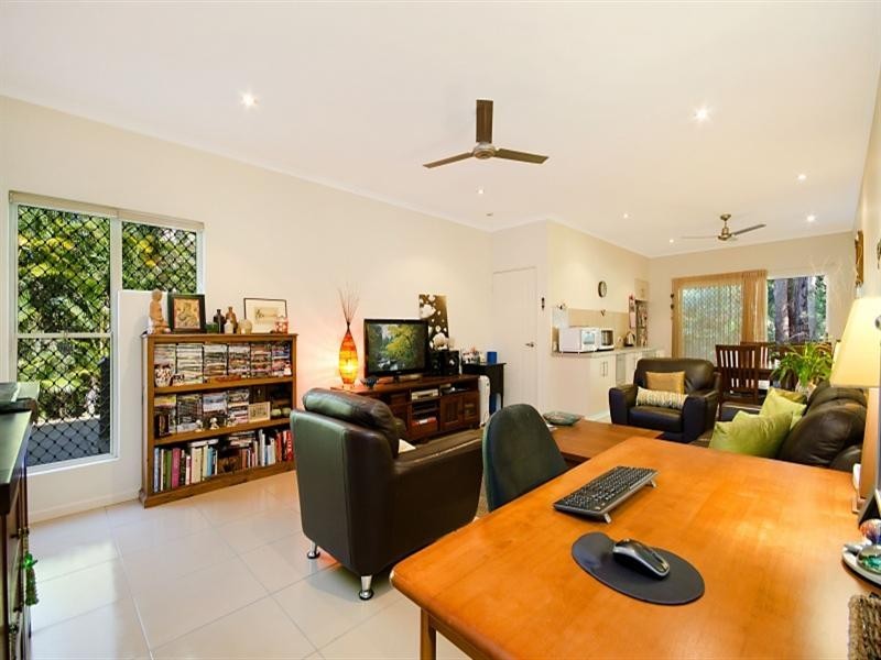 6 Lavender Close, Glenview QLD 4553