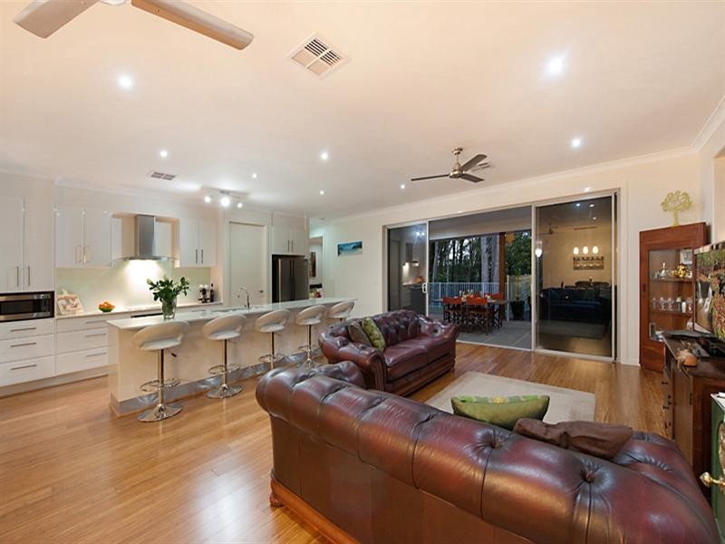 15 Monscott Place, Forest Glen QLD 4556