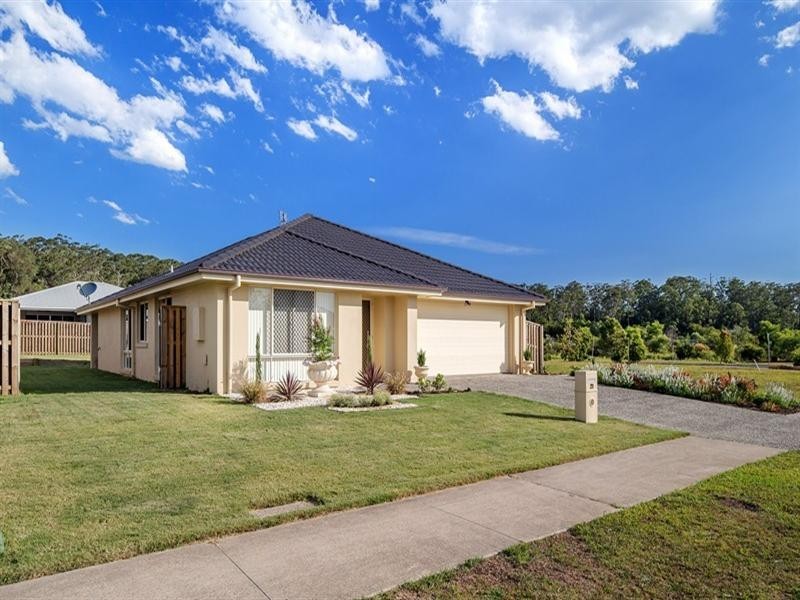 21 Forest Pines Boulevard, Forest Glen QLD 4556