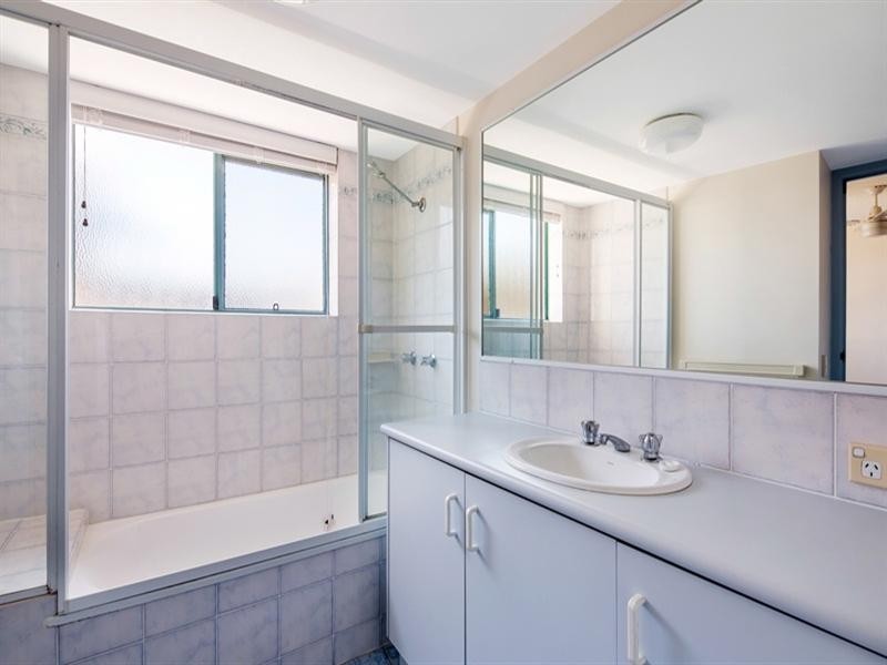 4/68 Lower Gay Terrace, Caloundra QLD 4551