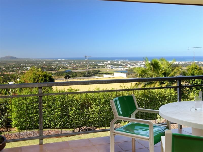 27 Gilbert Street, Buderim QLD 4556