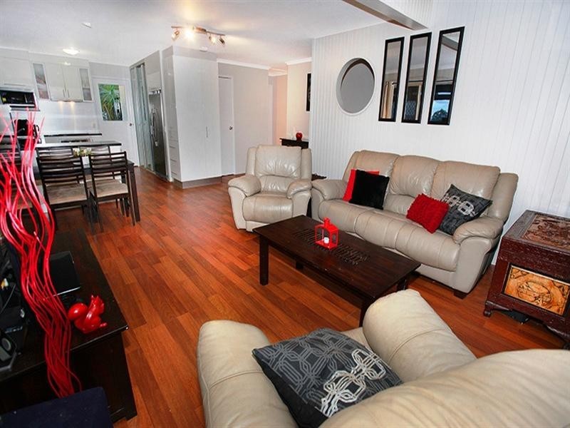 6 Little Horseshoe Lane, Buderim QLD 4556