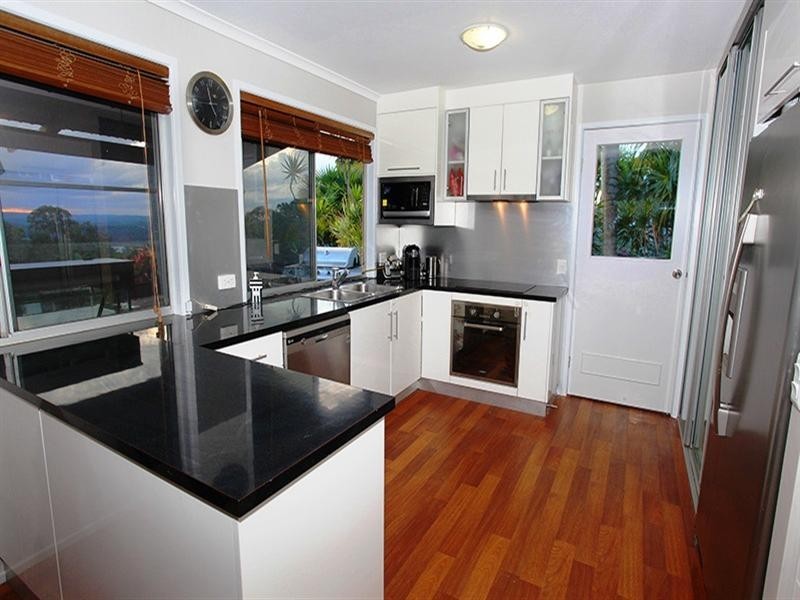 6 Little Horseshoe Lane, Buderim QLD 4556