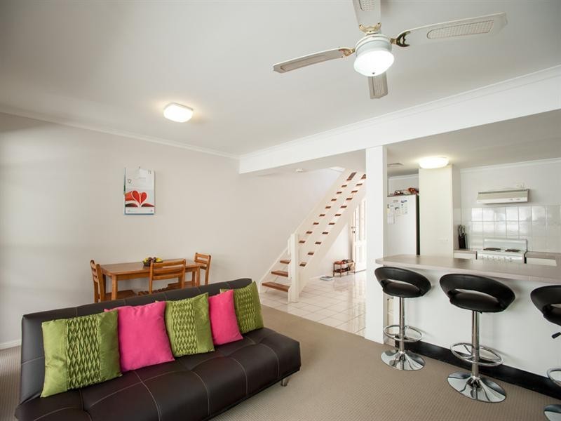 2/12 Arwen Street, Maroochydore QLD 4558