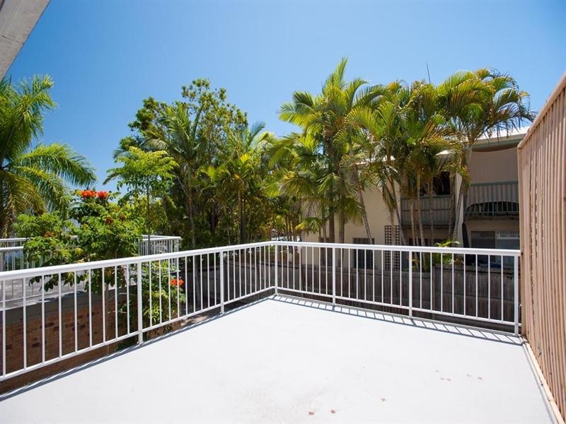 2/12 Arwen Street, Maroochydore QLD 4558