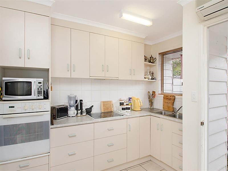 23 Karawatha Drive, Mountain Creek QLD 4557