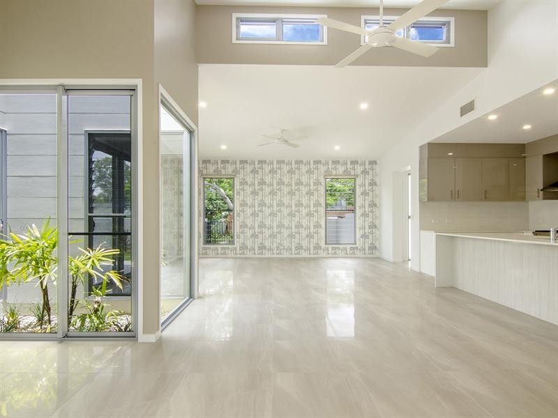 2/18 Eckersley Avenue, Buderim QLD 4556