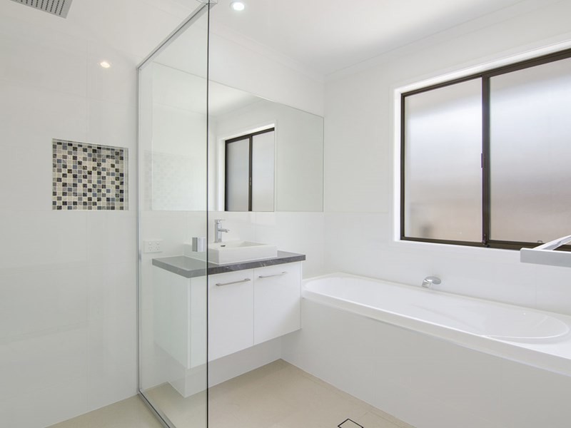 28 Karawatha Drive, Mountain Creek QLD 4557