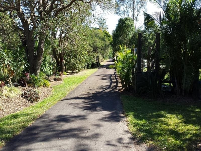 137 Old Gympie Road, Mooloolah Valley QLD 4553