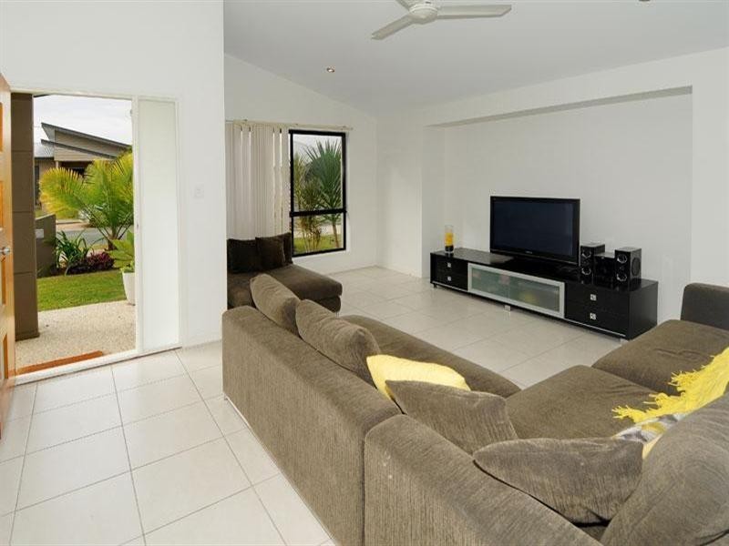 9 Ribbonwood Street, Sippy Downs QLD 4556