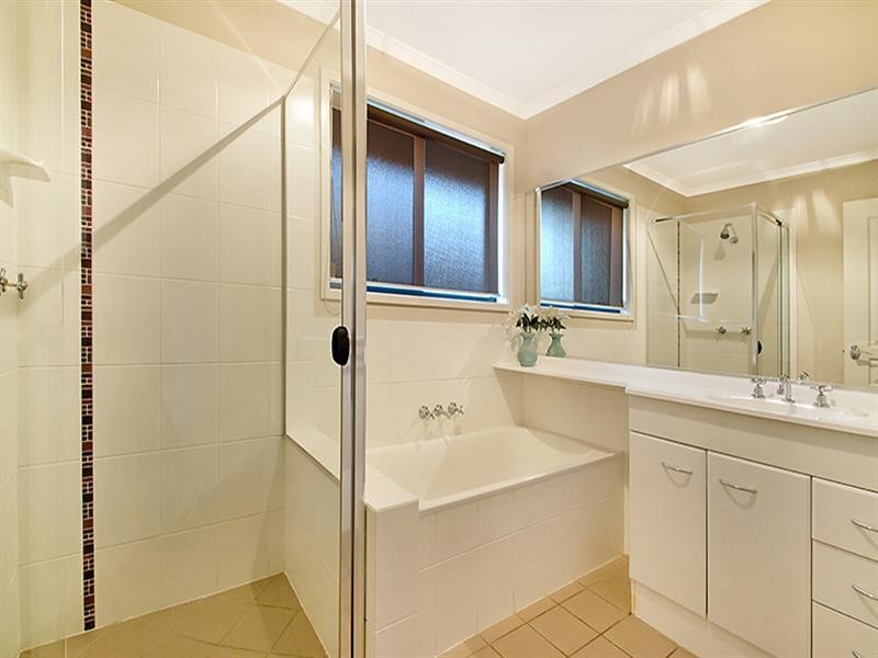 27 Bateman Street, Sippy Downs QLD 4556