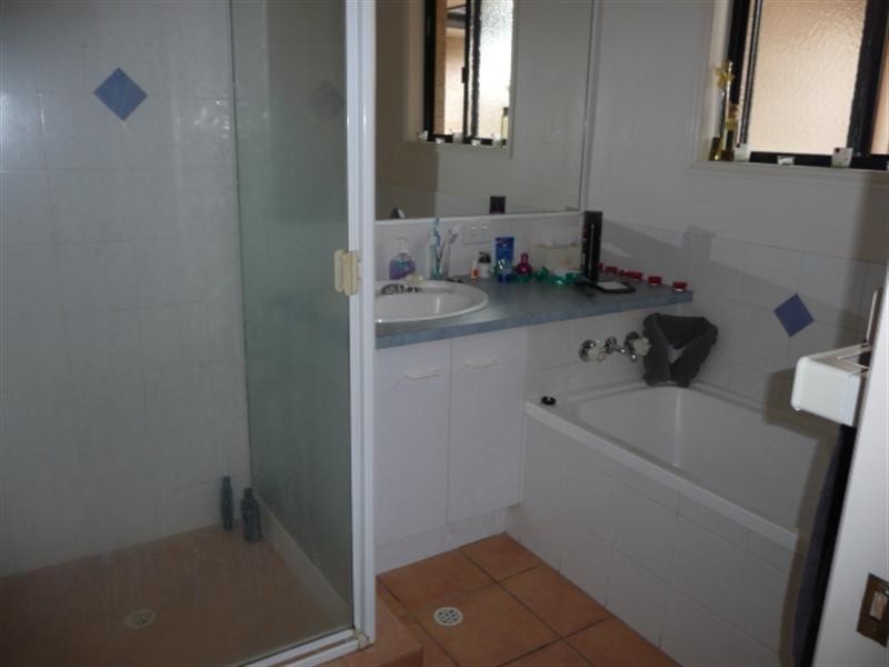 28 Phoenix Circuit, Sippy Downs QLD 4556