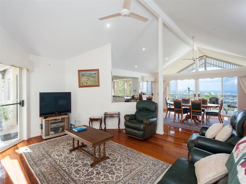 27 Panorama Crescent, Buderim QLD 4556