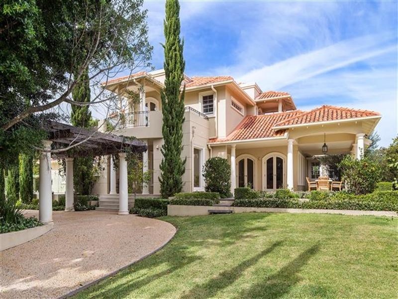 22 Mountain Top Court, Mons QLD 4556