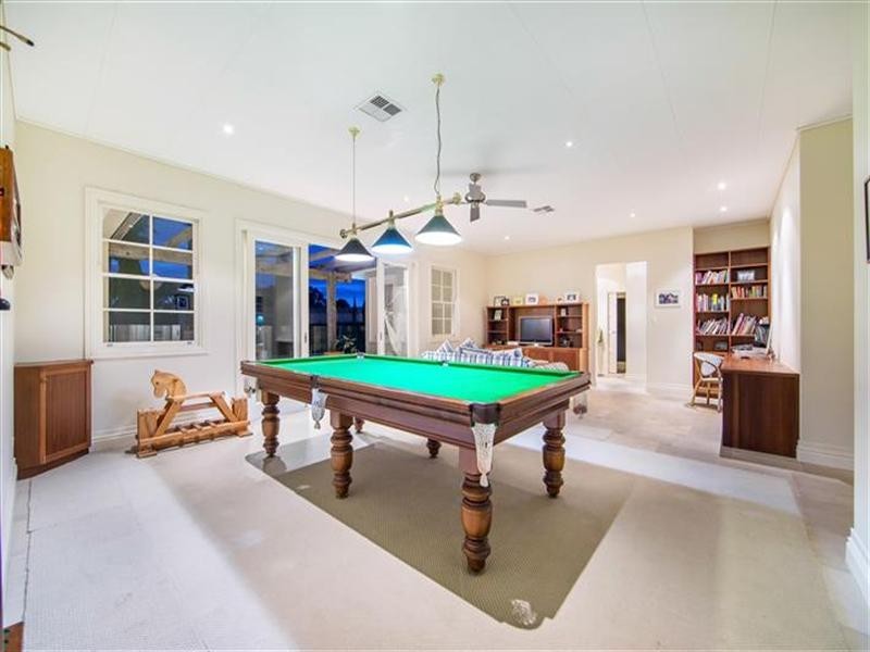 22 Mountain Top Court, Mons QLD 4556