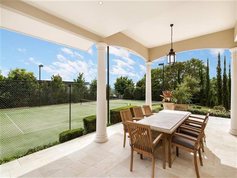 22 Mountain Top Court, Mons QLD 4556