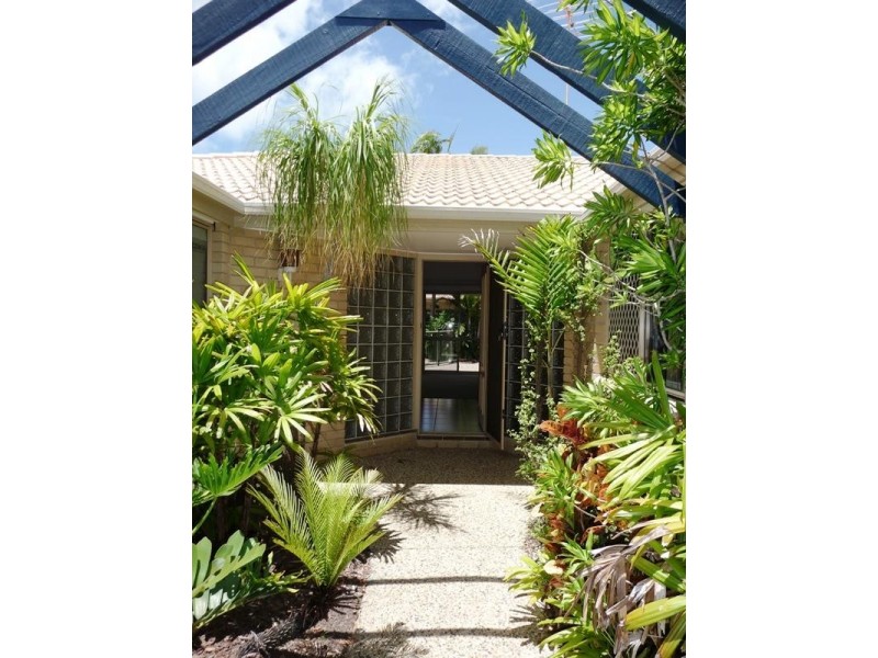 11 Beachcomber Court, Bokarina QLD 4575