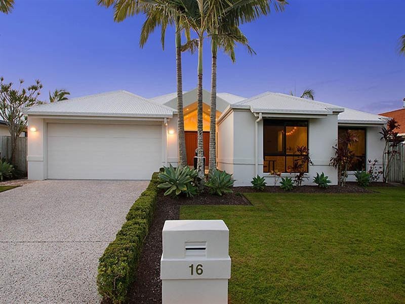 16 Kingfish Court, Mountain Creek QLD 4557