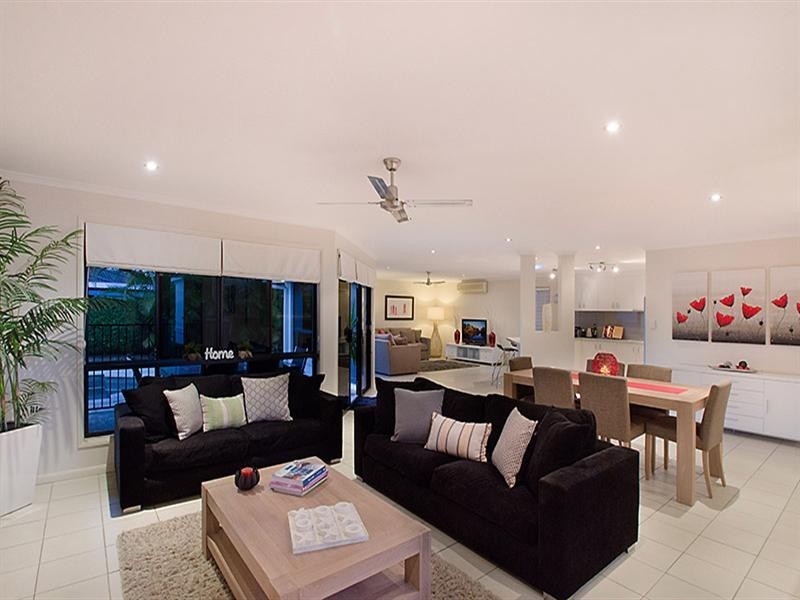 16 Kingfish Court, Mountain Creek QLD 4557
