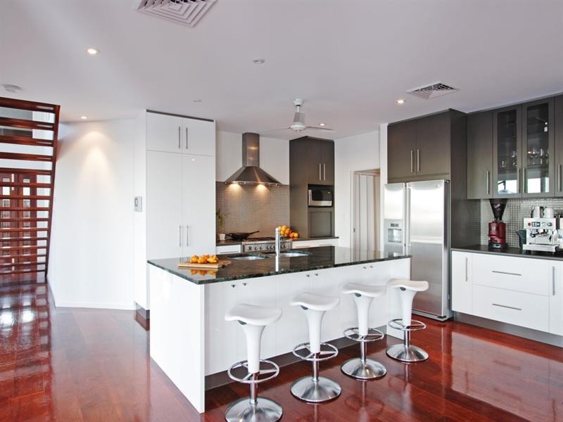 10 Village Place, Buderim QLD 4556