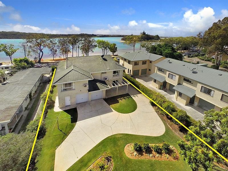 93 Bradman Avenue, Maroochydore QLD 4558