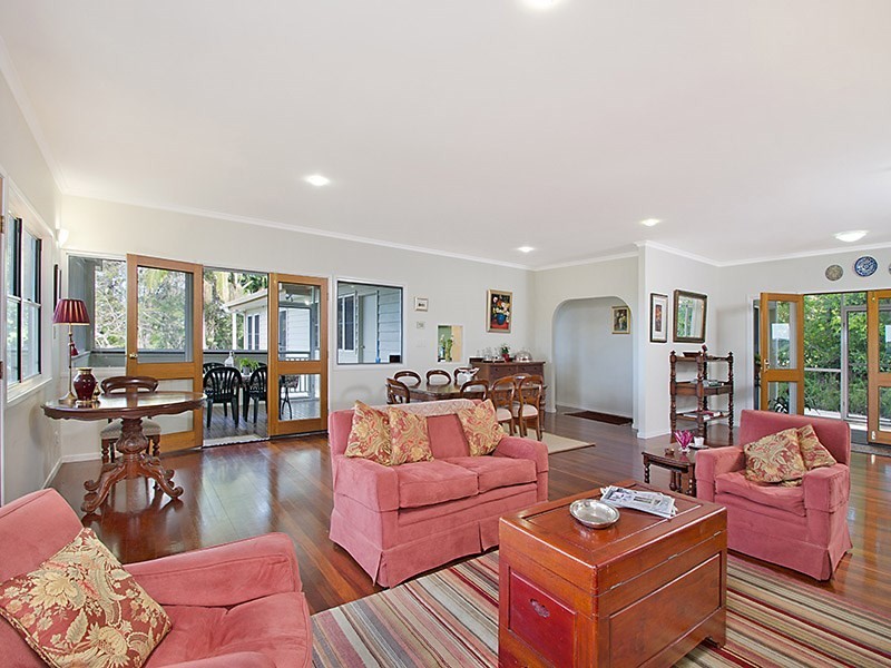 823 Hunchy Road, Hunchy QLD 4555