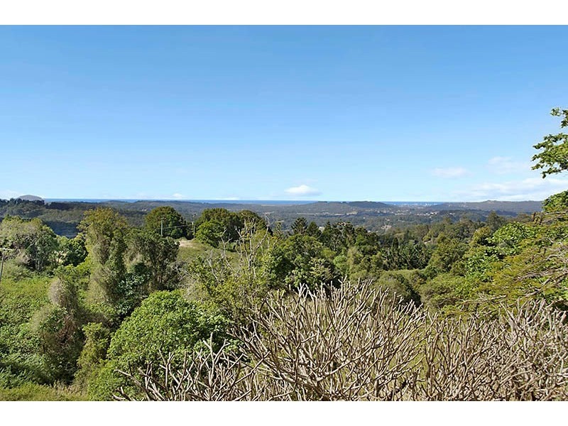 823 Hunchy Road, Hunchy QLD 4555