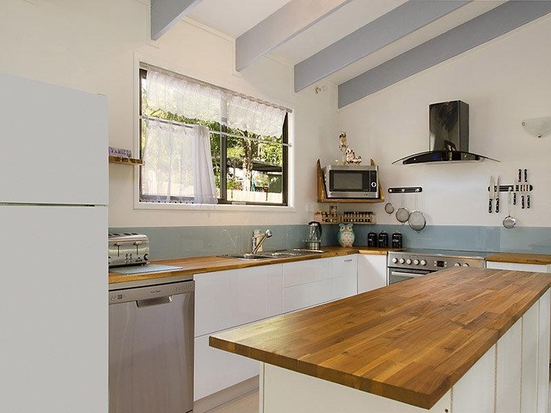 23 Suzen Court, Mooloolah Valley QLD 4553