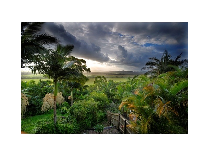 10 Mora Court, Coolum Beach QLD 4573