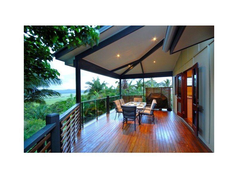 10 Mora Court, Coolum Beach QLD 4573