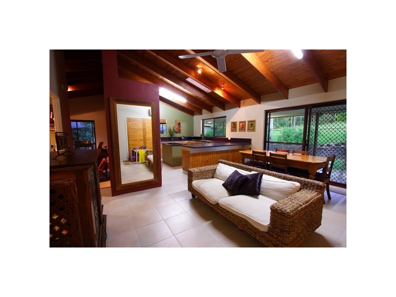 223 Dales Road, Chevallum QLD 4555