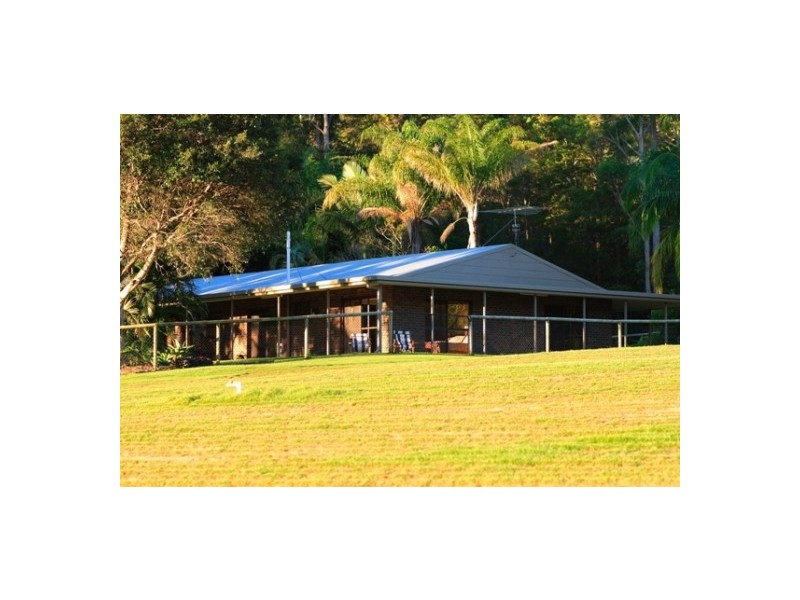 223 Dales Road, Chevallum QLD 4555