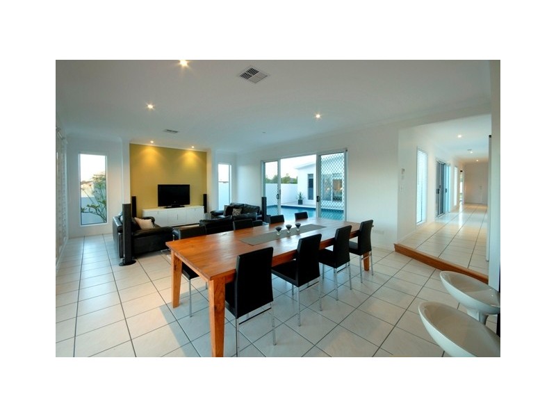 19 Regal Crescent, Sippy Downs QLD 4556