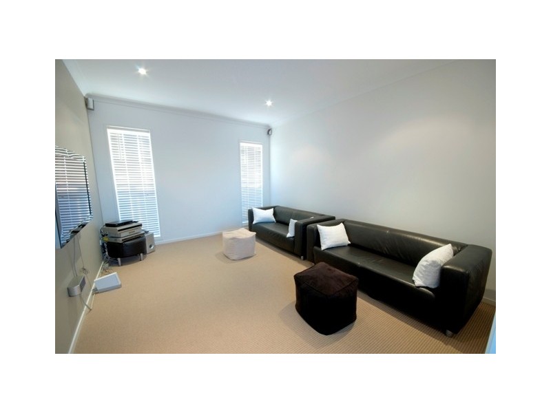 19 Regal Crescent, Sippy Downs QLD 4556