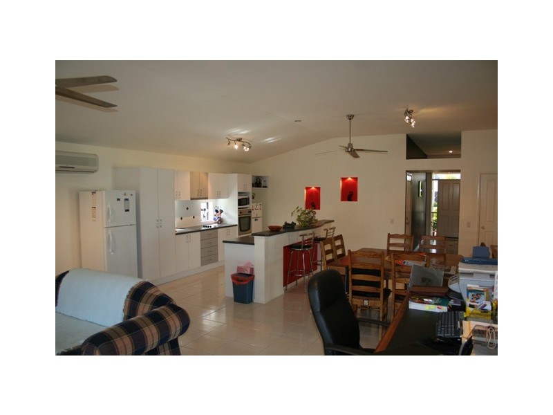 5 Courtenay, Sippy Downs QLD 4556